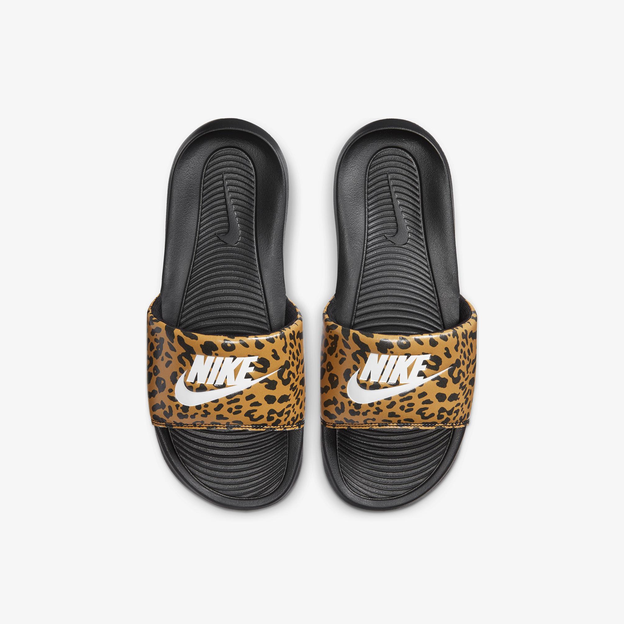  Nike Victori One Kadın Kahverengi Terlik