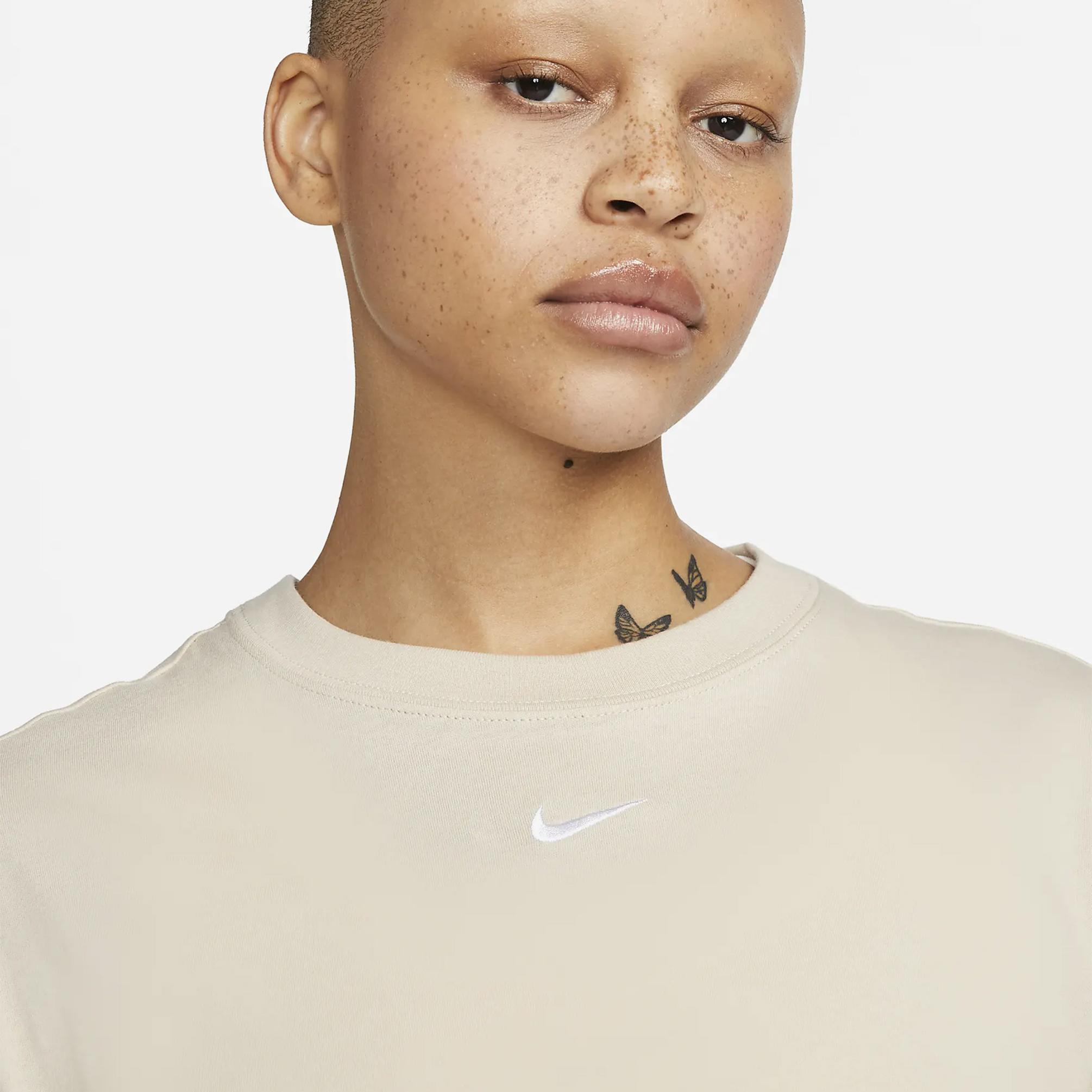  Nike Sportswear Essential Kadın Beyaz Elbise
