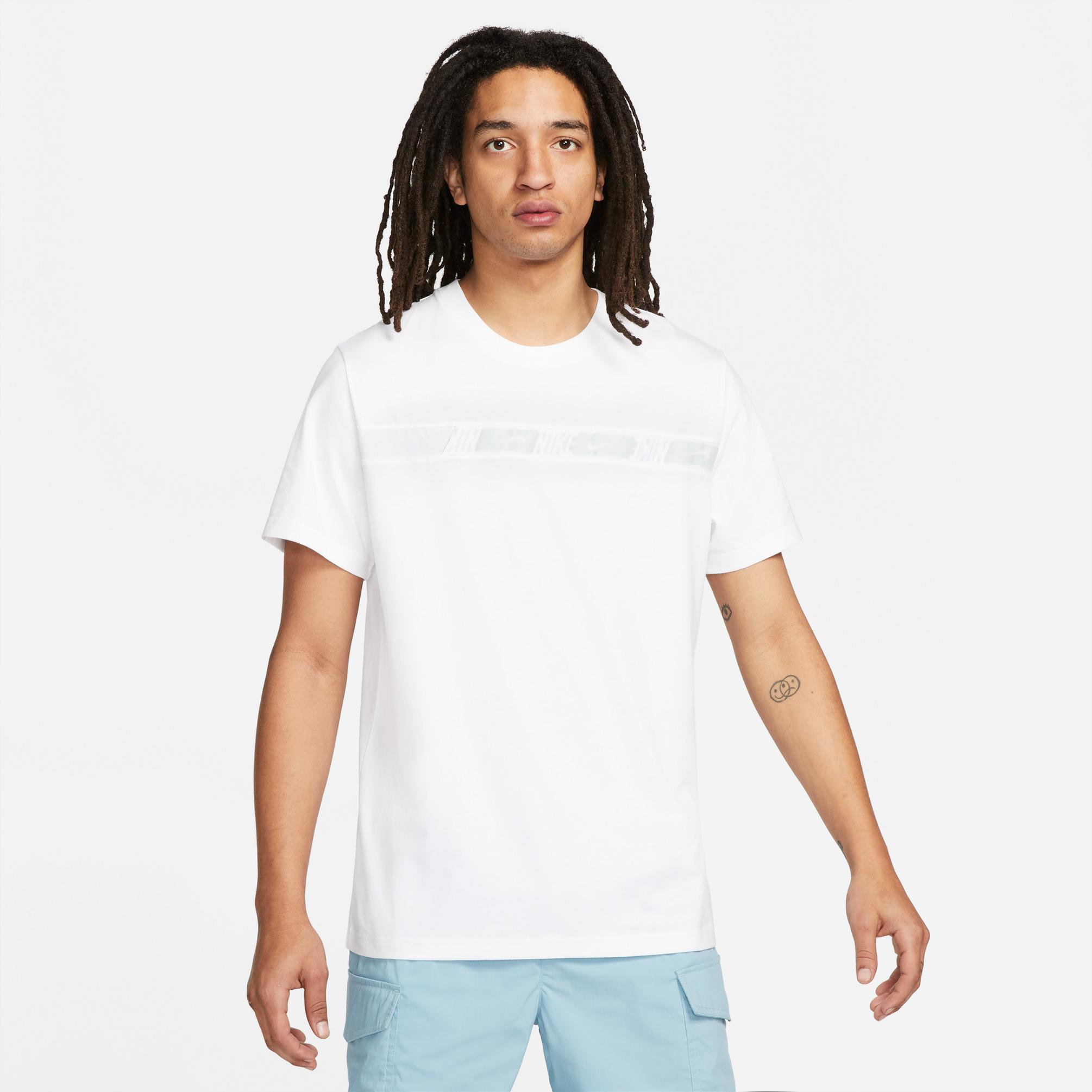  Nike Sportswear Erkek Beyaz T-shirt