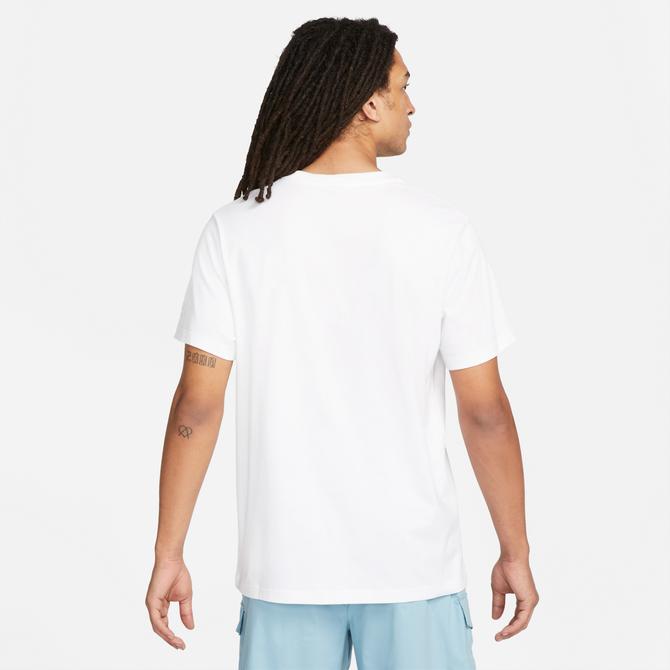  Nike Sportswear Erkek Beyaz T-shirt