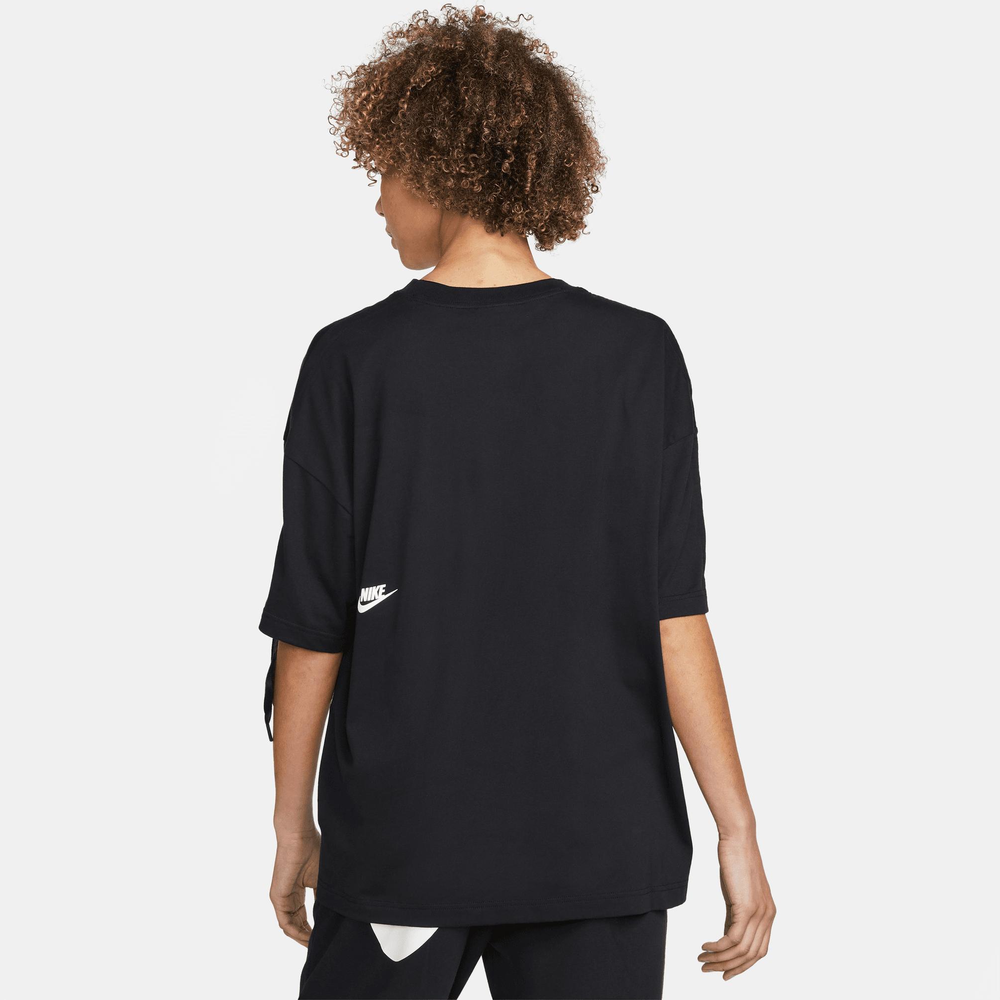  Nike Sportswear Kadın Siyah T-Shirt