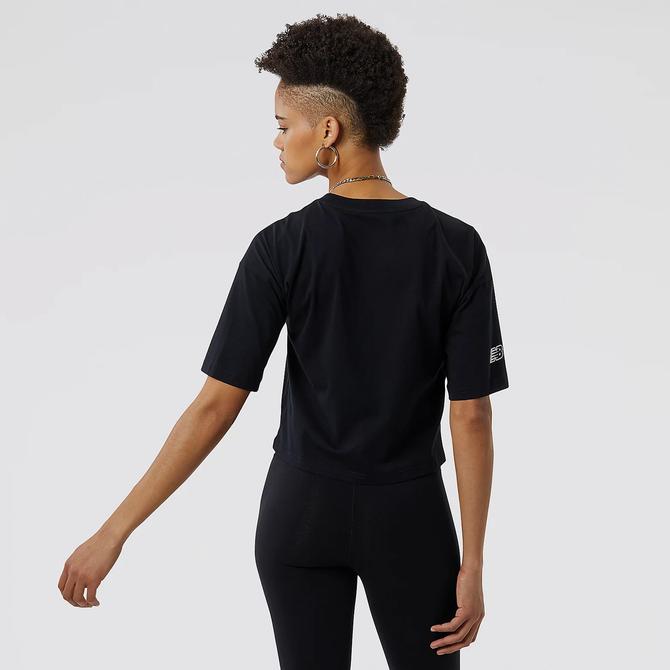  New Balance Essentials Kadın Siyah T-Shirt