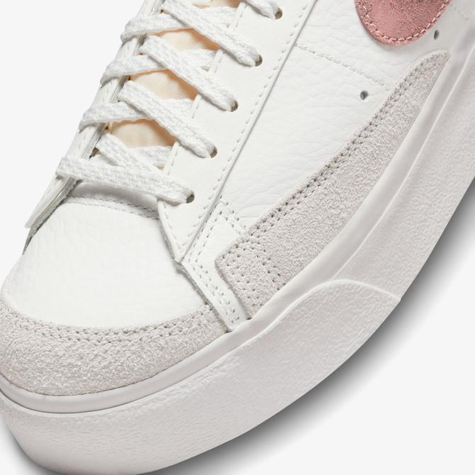  Nike Blazer Low Platform Kadın Beyaz Spor Ayakkabı