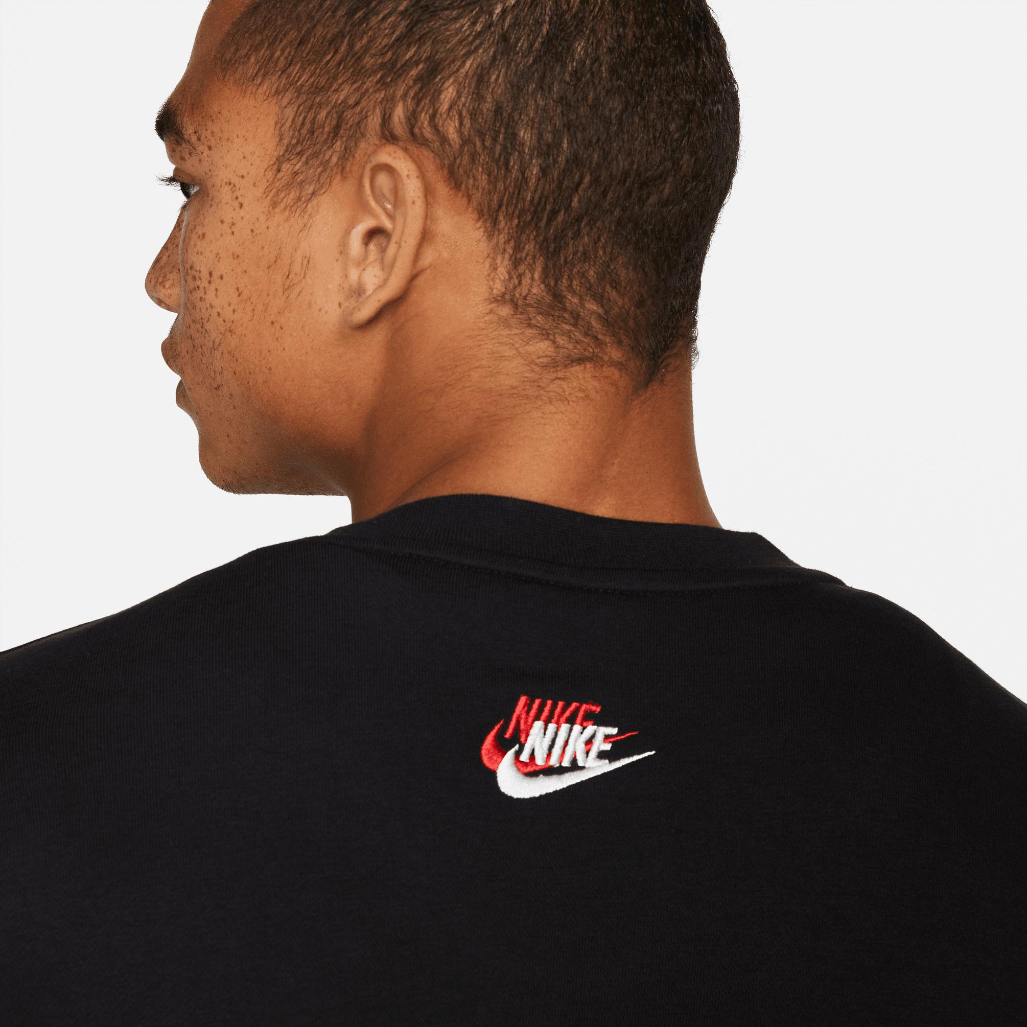  Nike Sportswear Essentials+ Erkek Siyah Sweatshirt