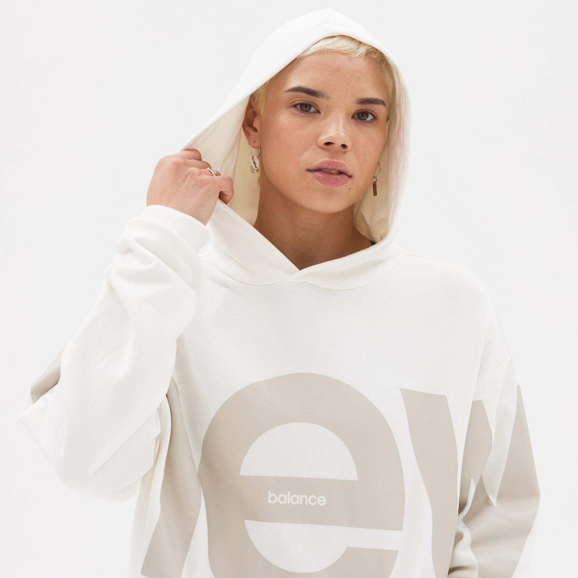  New Balance Out of Bounds Unisex Beyaz Hoodie
