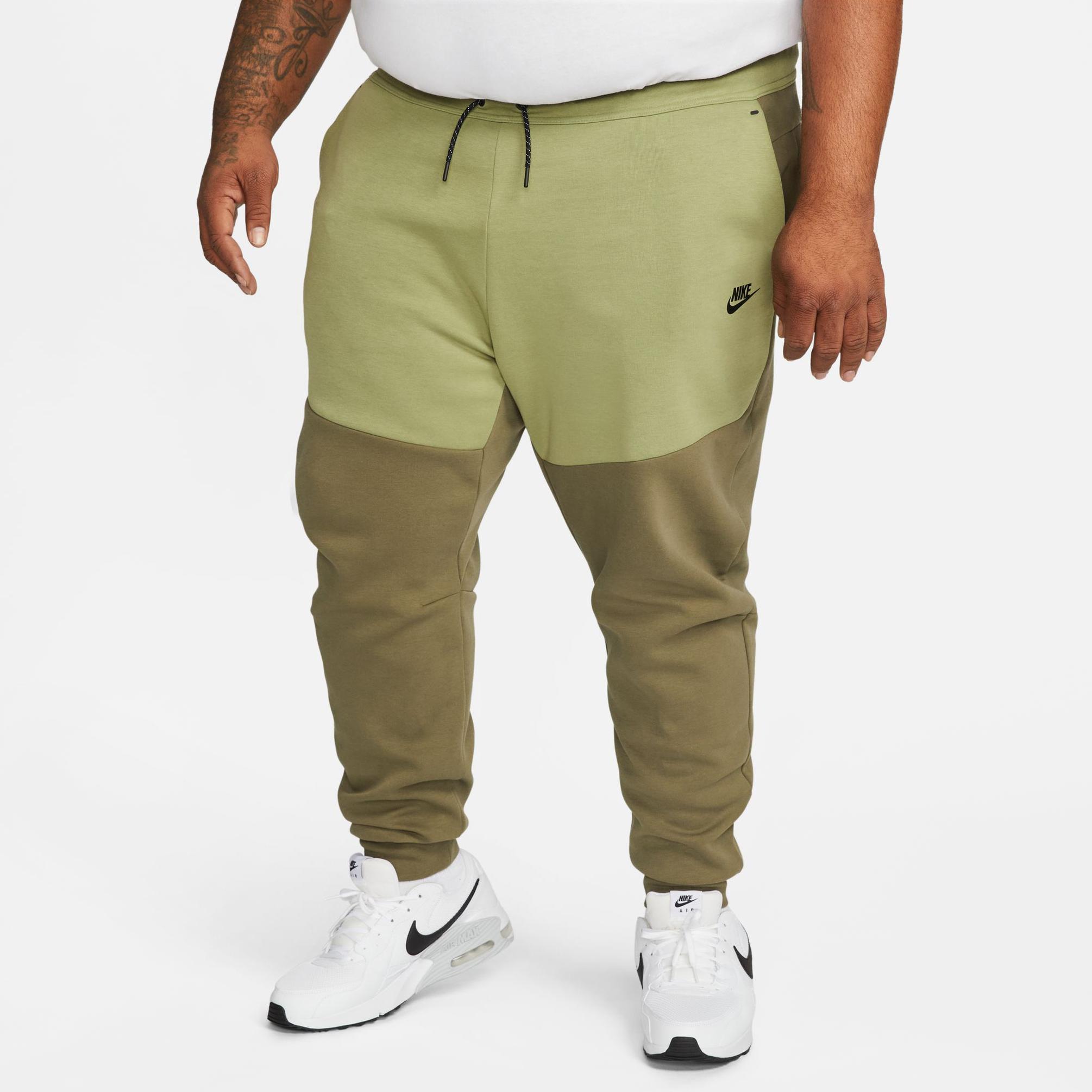  Nike Sportswear Tech Fleece Erkek Yeşil Eşofman Altı