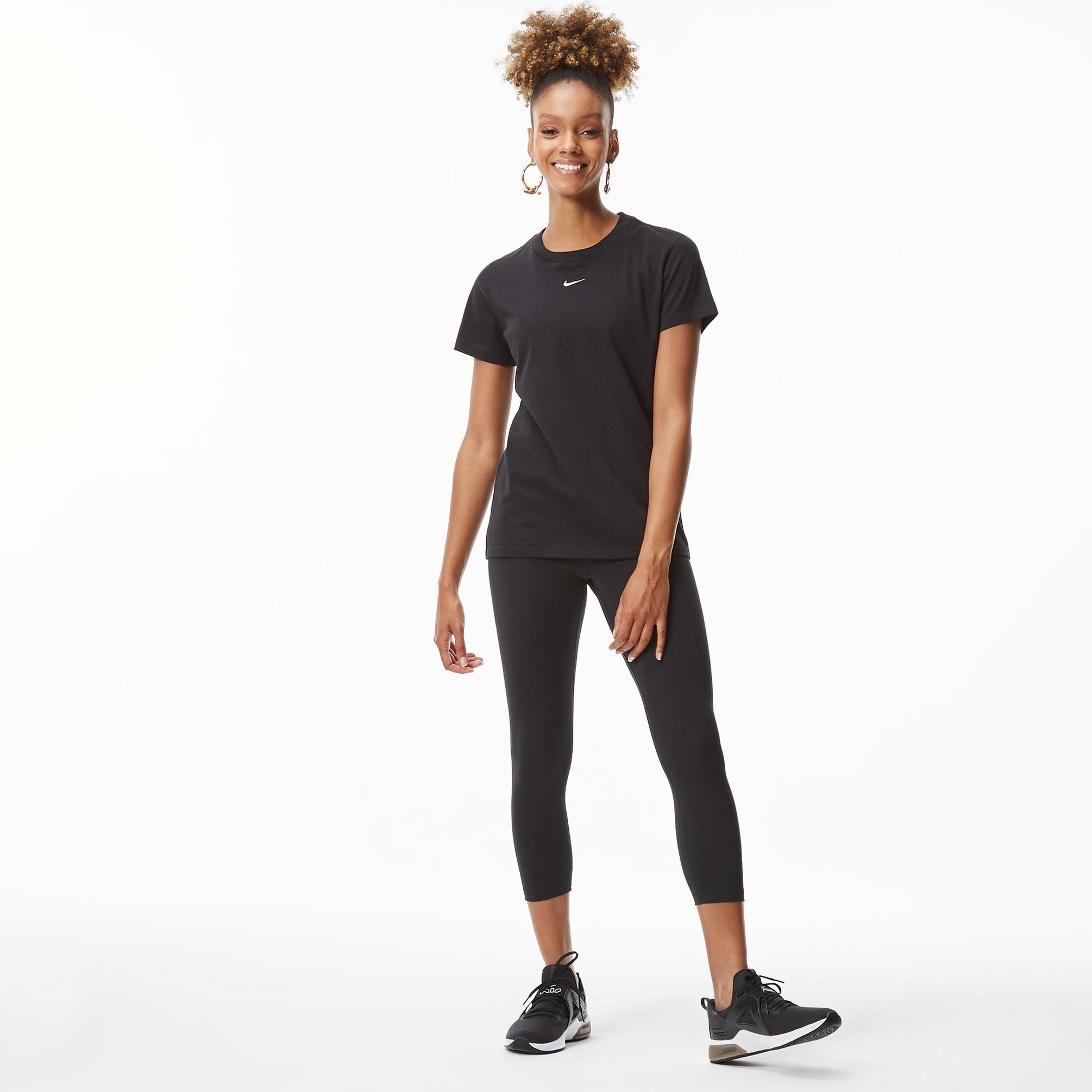  Nike Essential Kadın Siyah T-Shirt