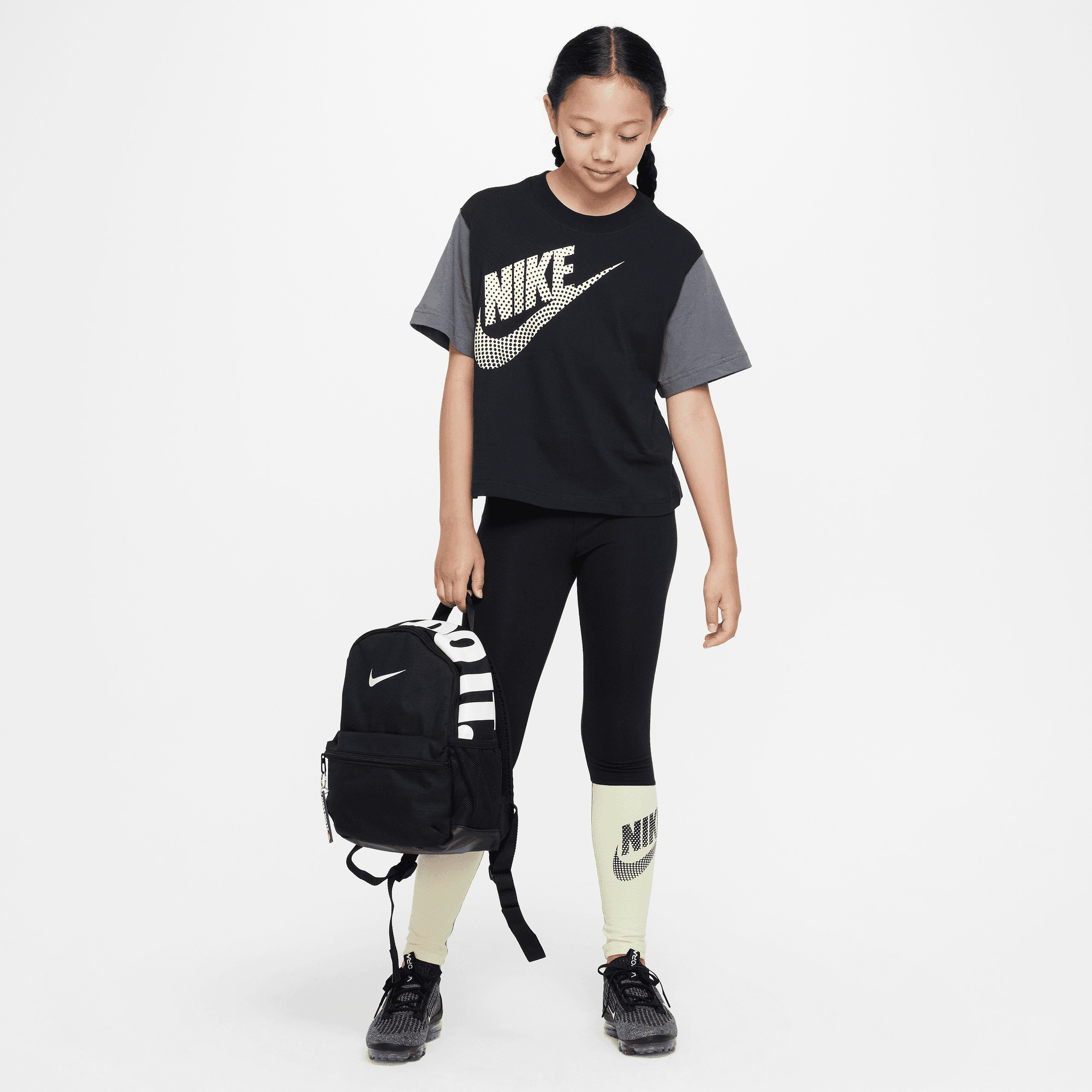 Nike Sportswear Essential Boxy Dance Çocuk Siyah T-Shirt