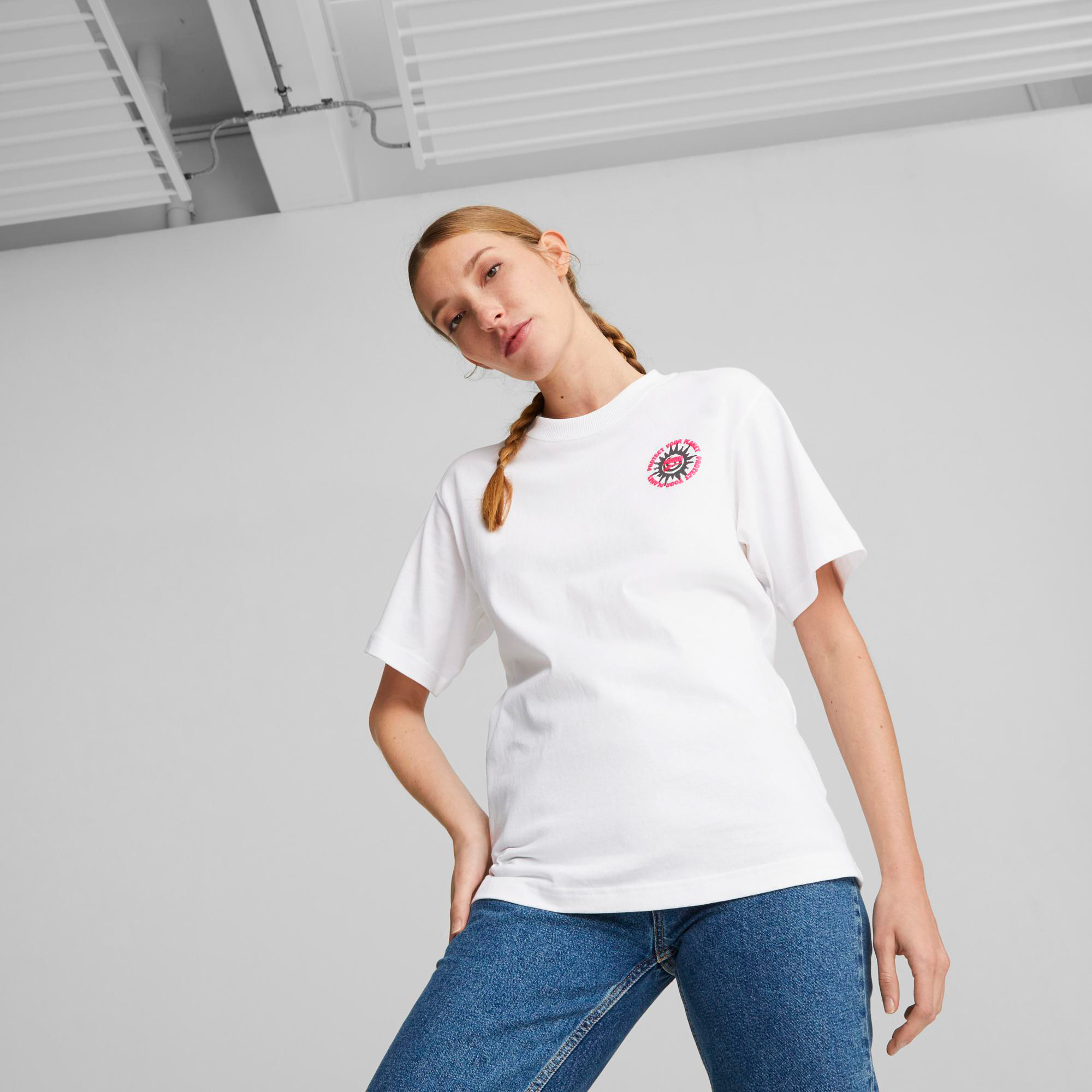 Beyaz Downtown HouseOfSuperStep - T-Shirt Puma Graphic Kadın Relaxed