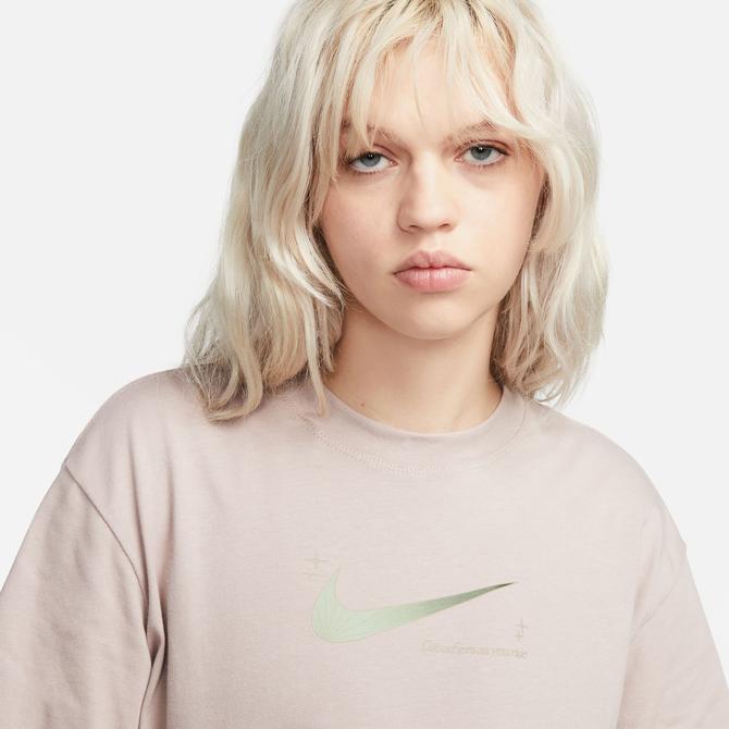  Nike Sportswear Boxy Kadın Kahverengi T-Shirt