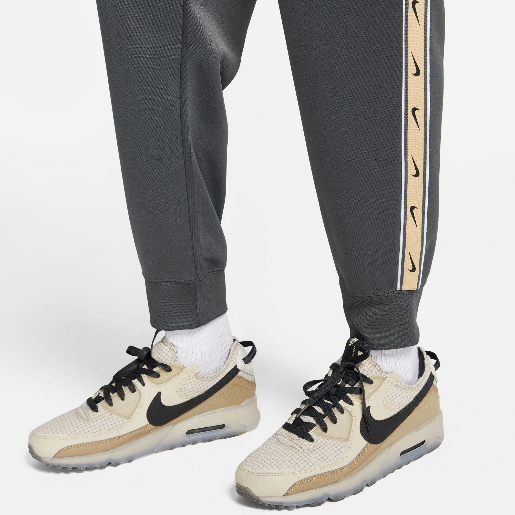  Nike Sportswear Repeatr Erkek Gri Eşofman Altı