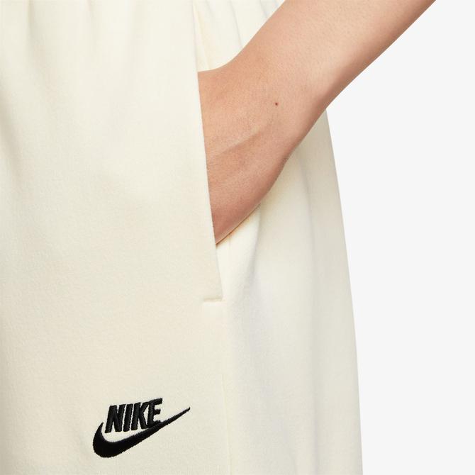  Nike Sportswear Club Fleece-Mid-Rise Cargo Kadın Krem Eşofman Altı