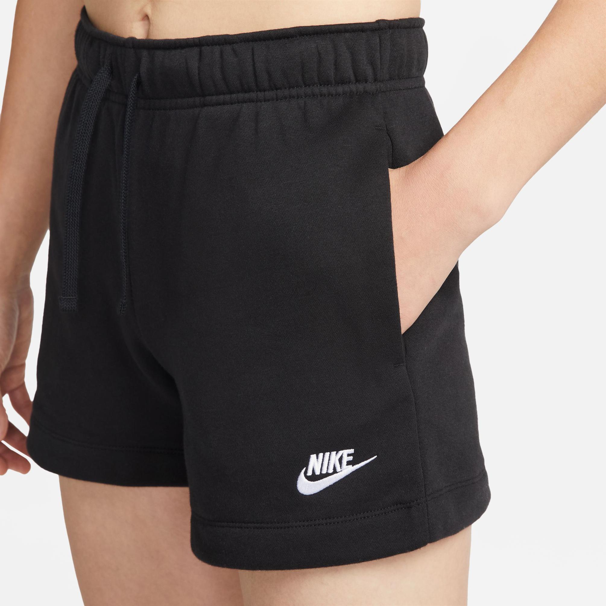  Nike Sportswear Club Fleece Mid-Rise Kadın Siyah Şort