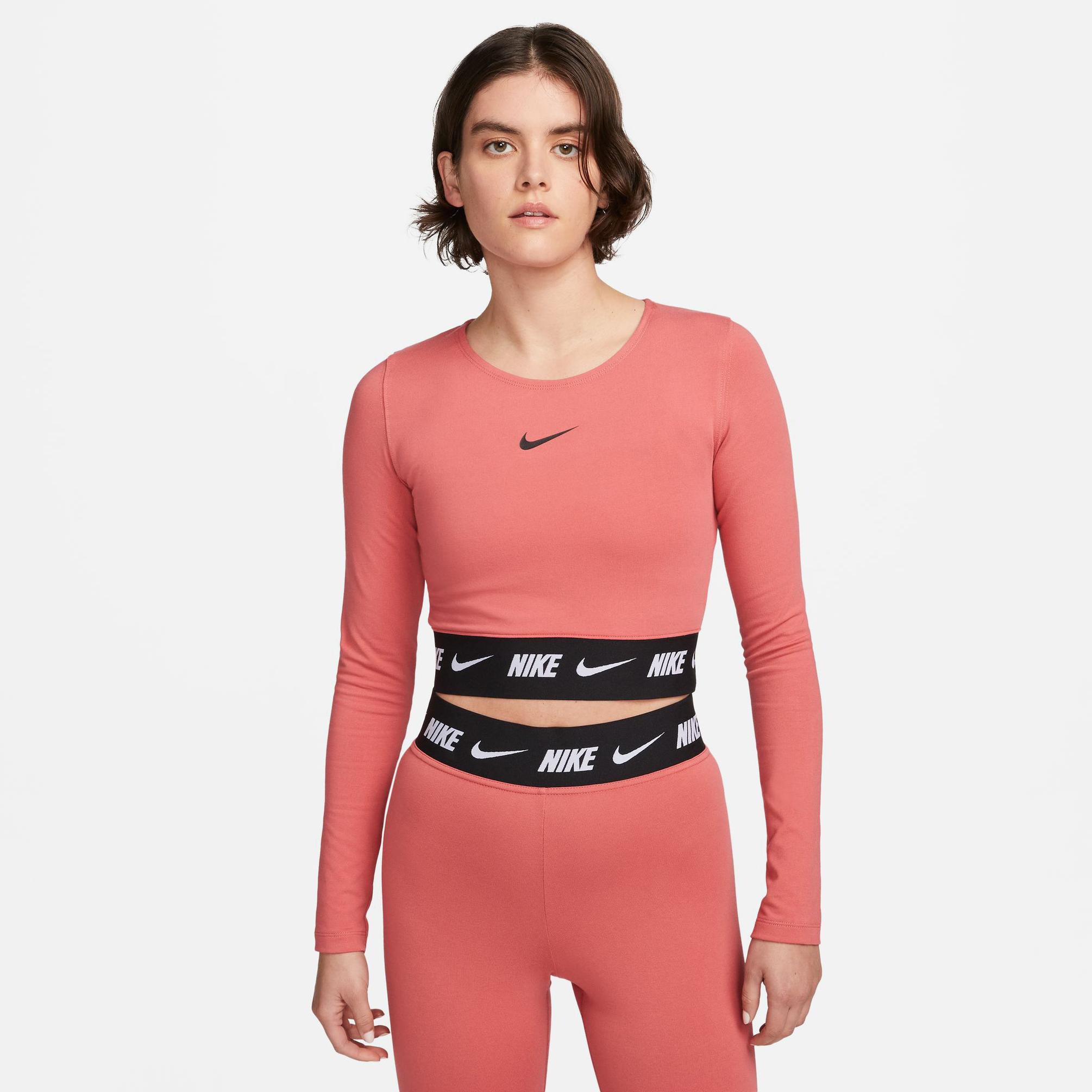  Nike Sportswear Crop Tape Top Kadın Kırmızı  T-Shirt
