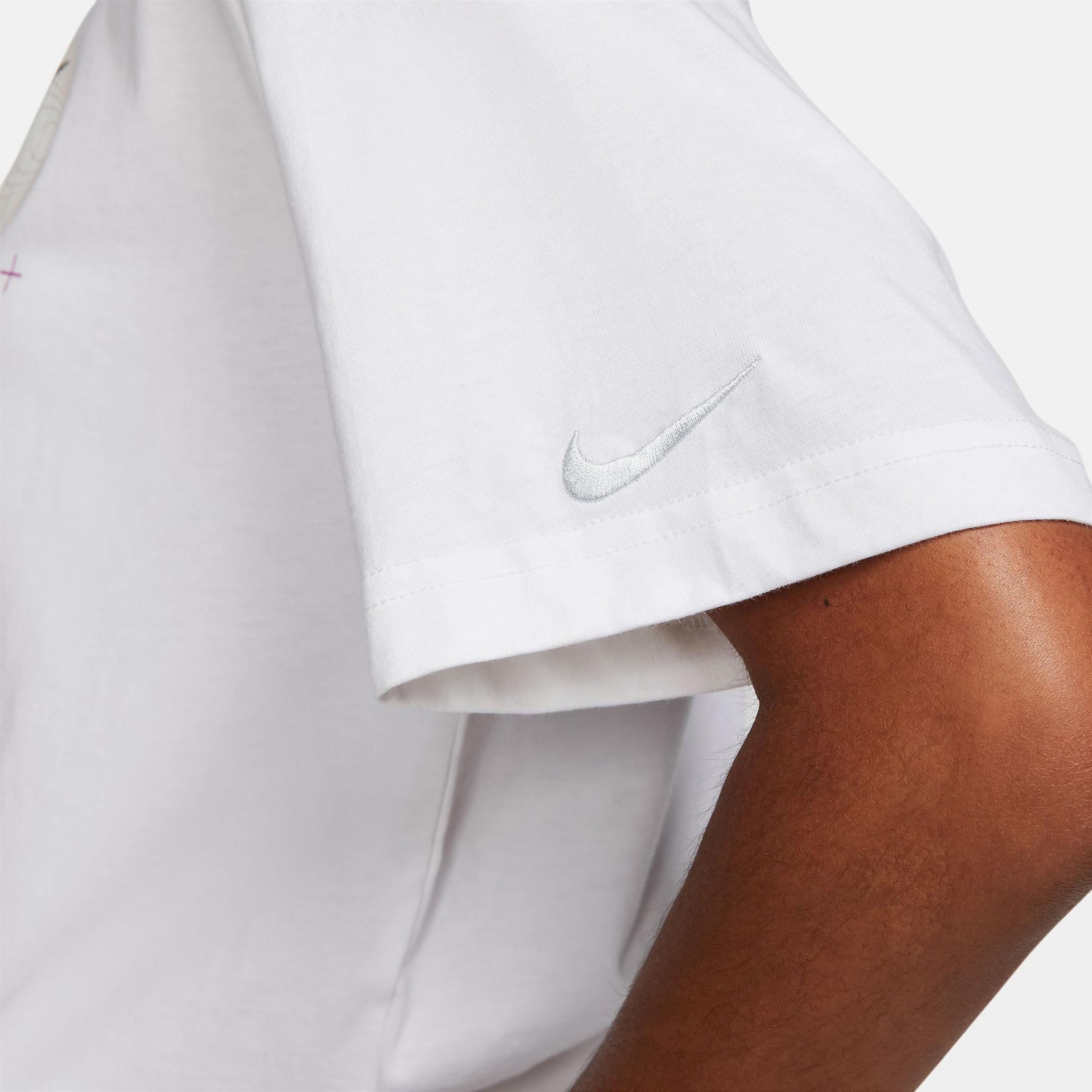  Nike Sportswear 2 Boxy Kadın Beyaz T-Shirt