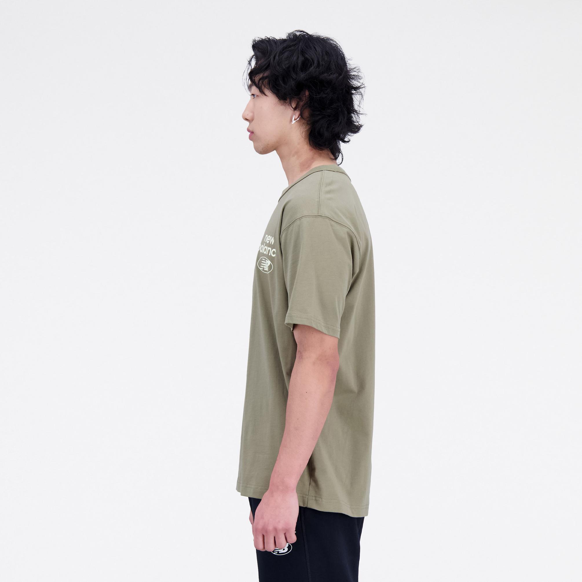  New Balance Essentials Reimagined Erkek Yeşil T-Shirt