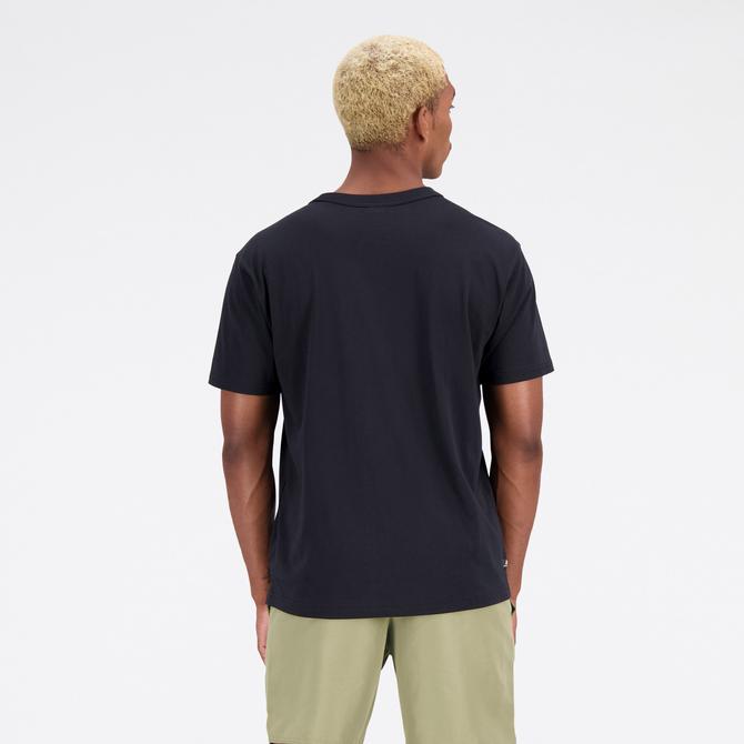  New Balance Essentials Reimagined Erkek Siyah T-Shirt