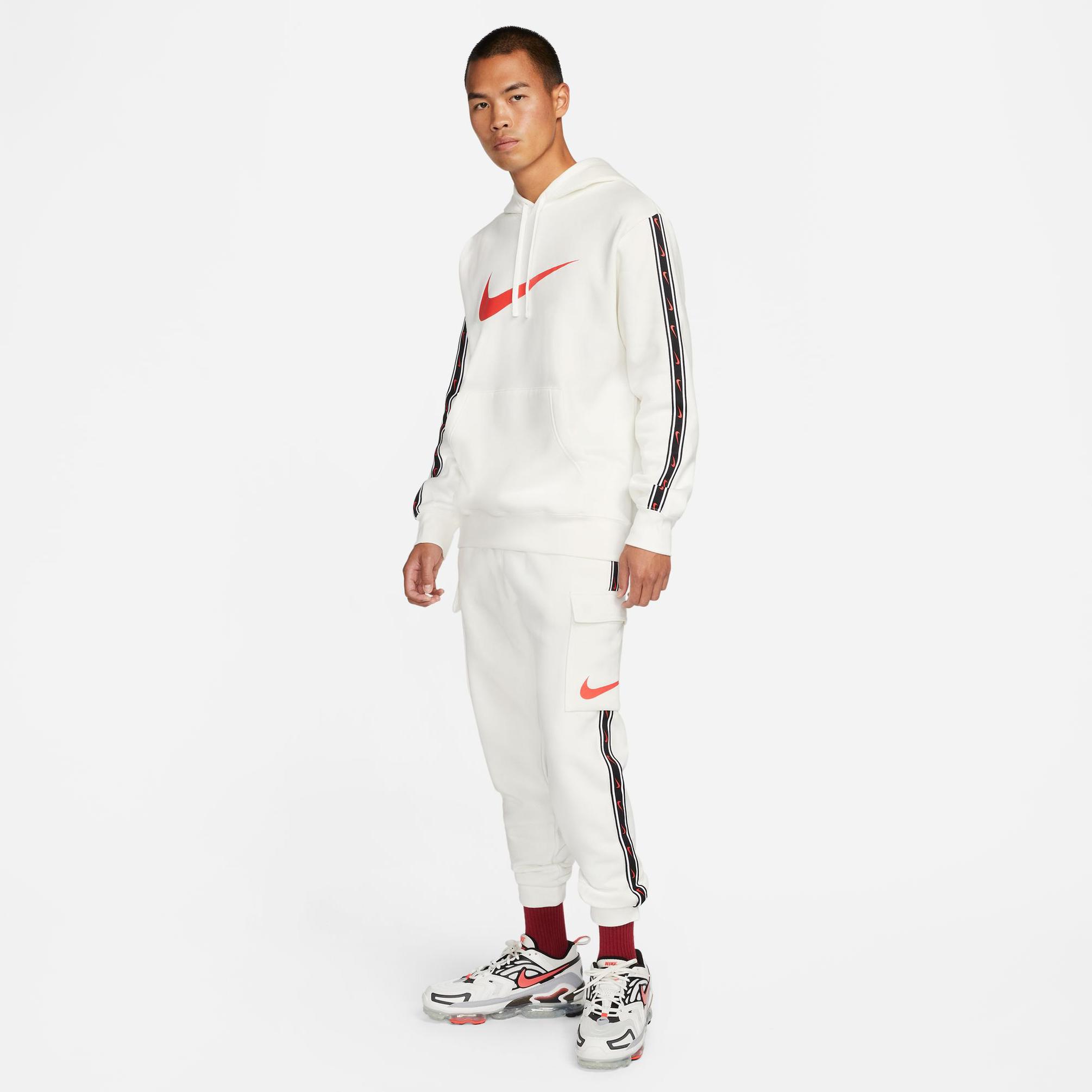  Nike Repeat Erkek Beyaz Eşofman Altı