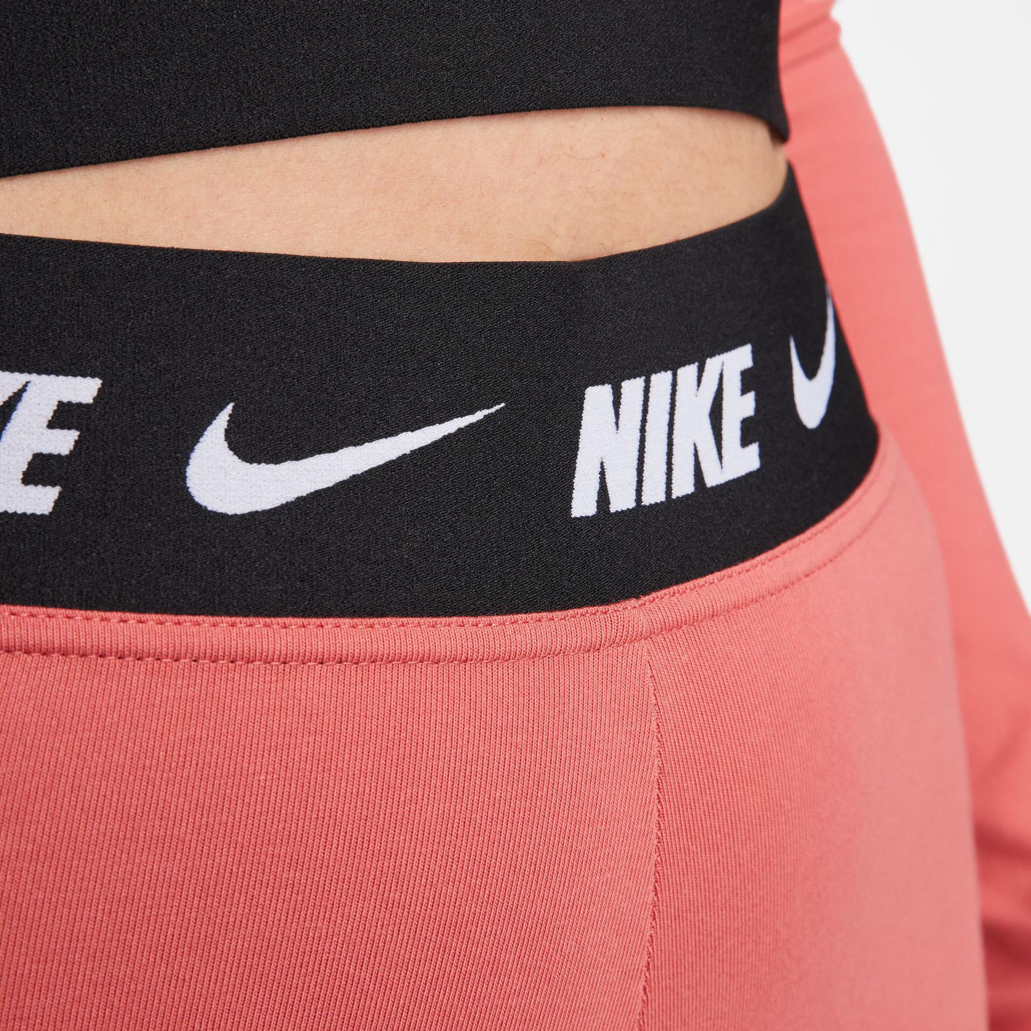  Nike Sportswear Club High-Waisted Kadın Kırmızı Tayt