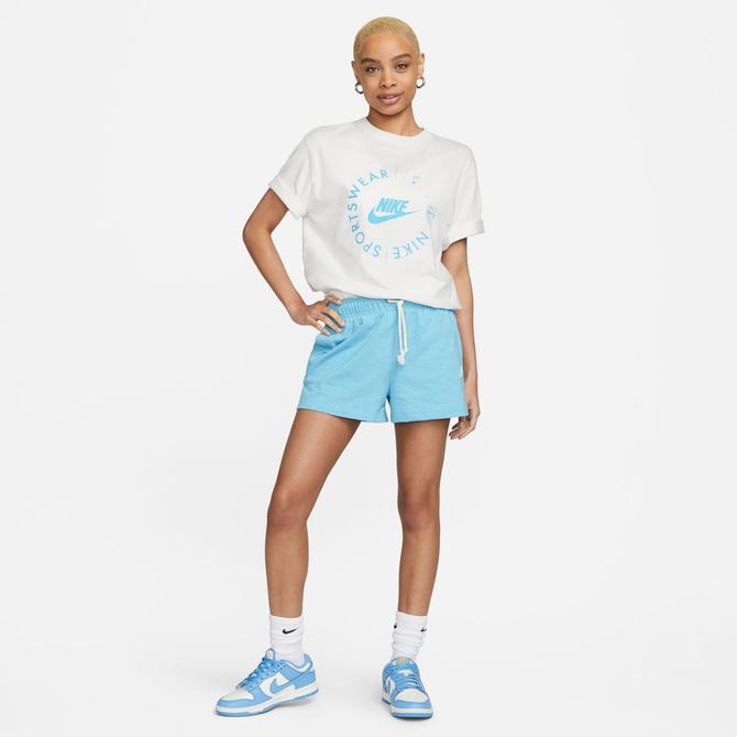  Nike Sportswear Sports Utility Kadın Beyaz T-Shirt