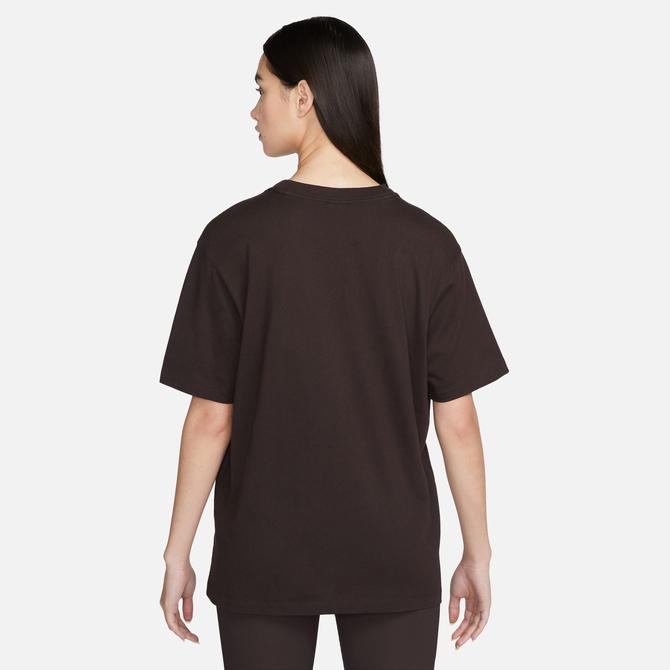  Nike Utility Graphic Kadın Kahverengi T-Shirt