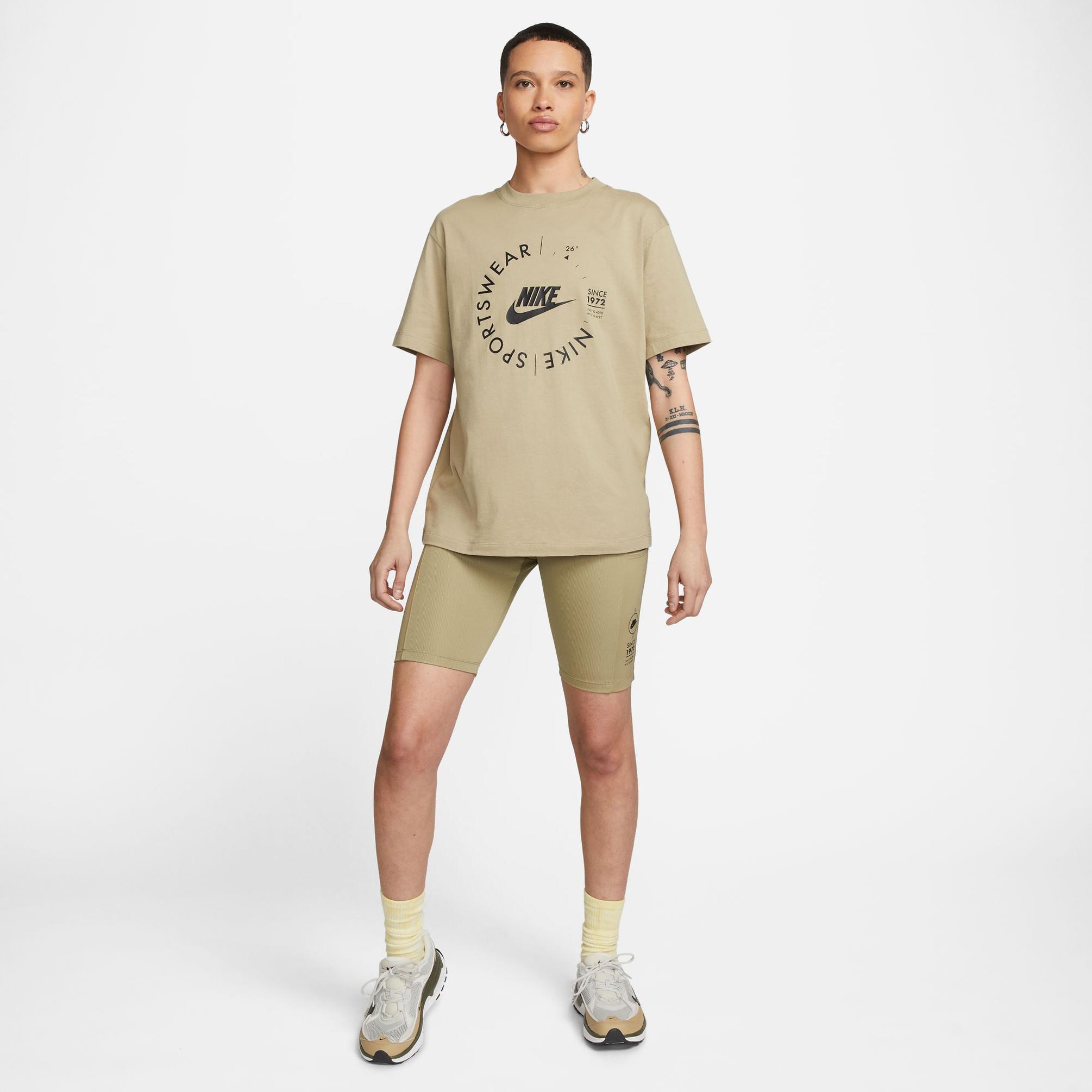 Nike Logo Print Kadın Krem T-Shirt