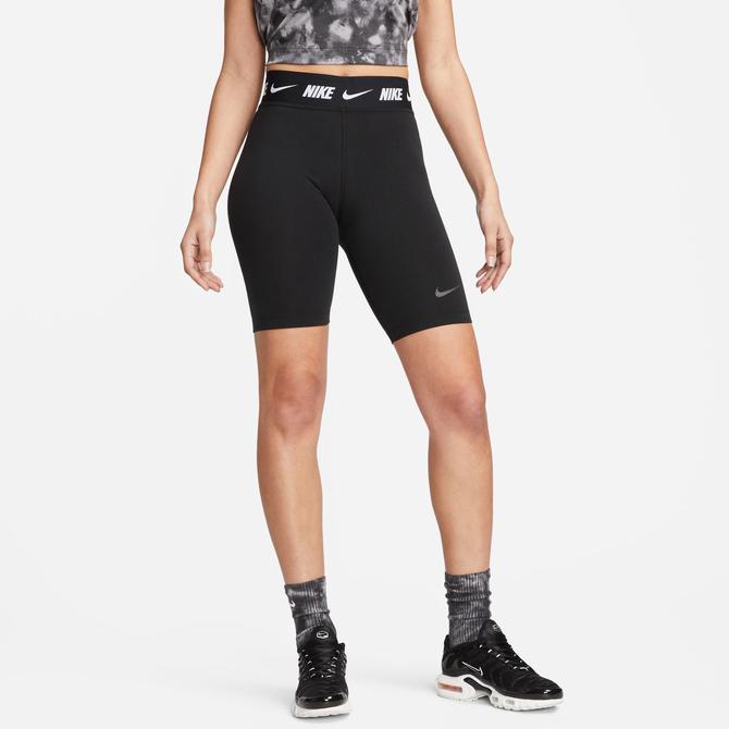  Nike Sportswear Kadın Siyah Tayt