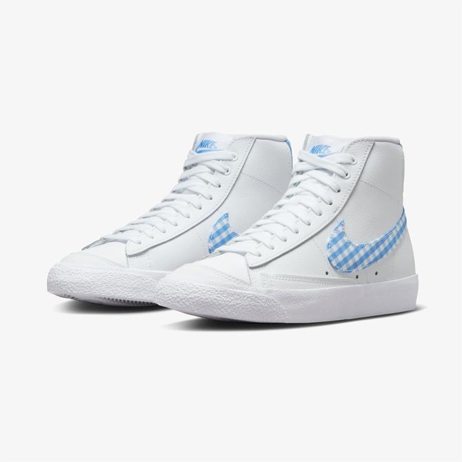  Nike Blazer Mid 77 Kadın Beyaz Spor Ayakkabı