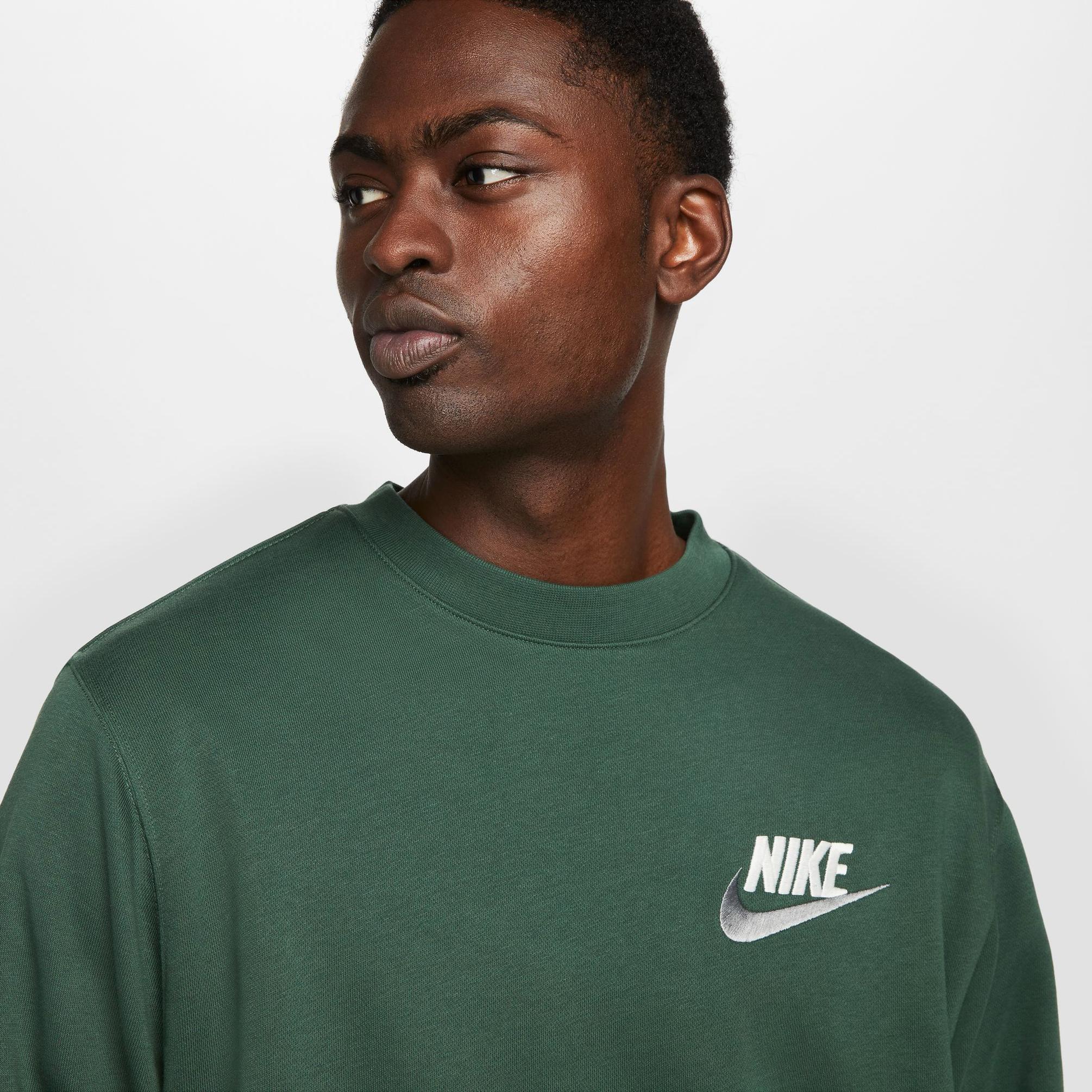  Nike Club+ Fit Crew Erkek Yeşil Sweatshirt