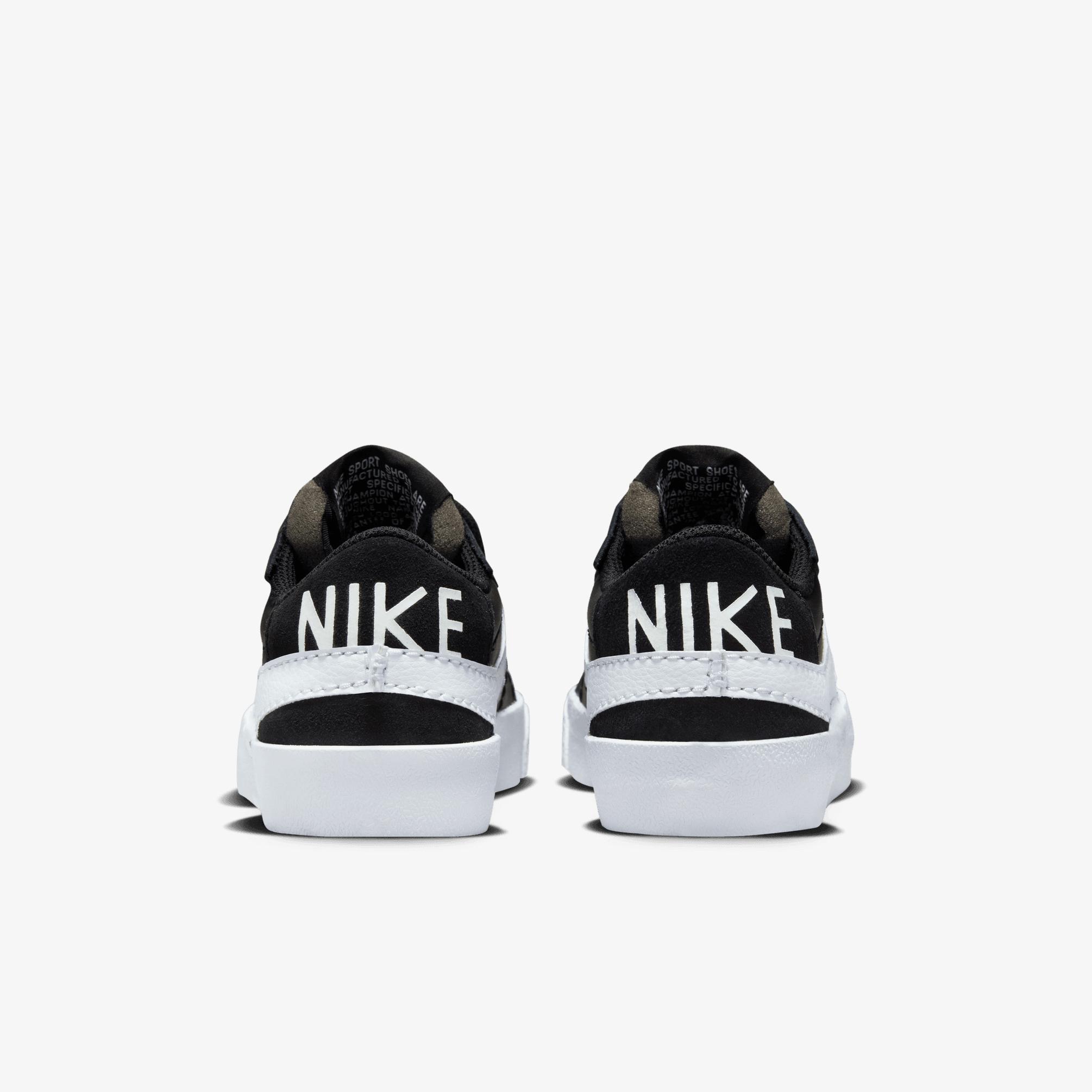  Nike Blazer Low 77 Jumbo Kadın Siyah Sneaker