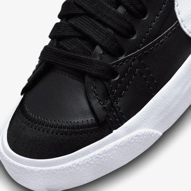  Nike Blazer Low 77 Jumbo Kadın Siyah Sneaker