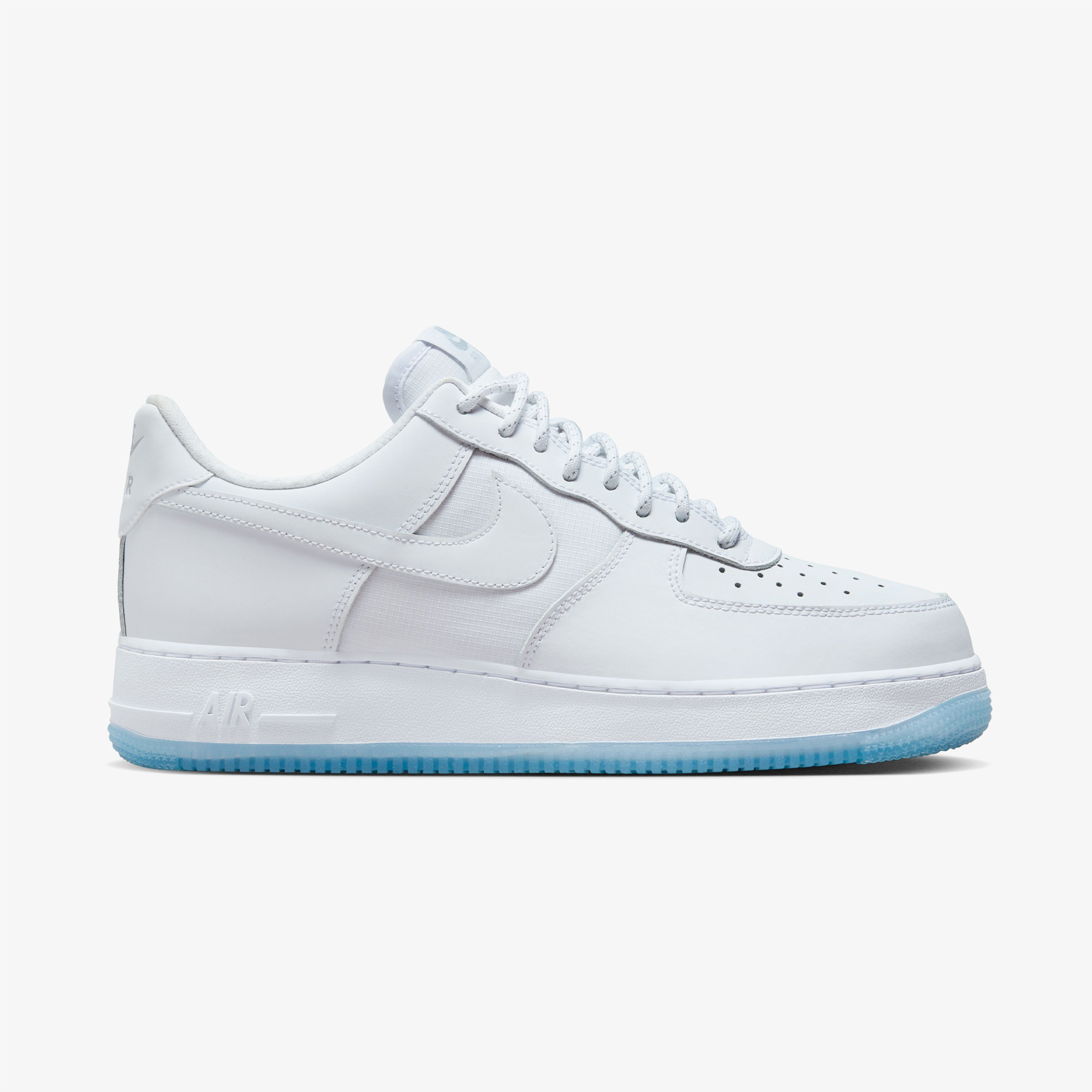 Nike Air Force 1 07 Erkek Beyaz Sneaker