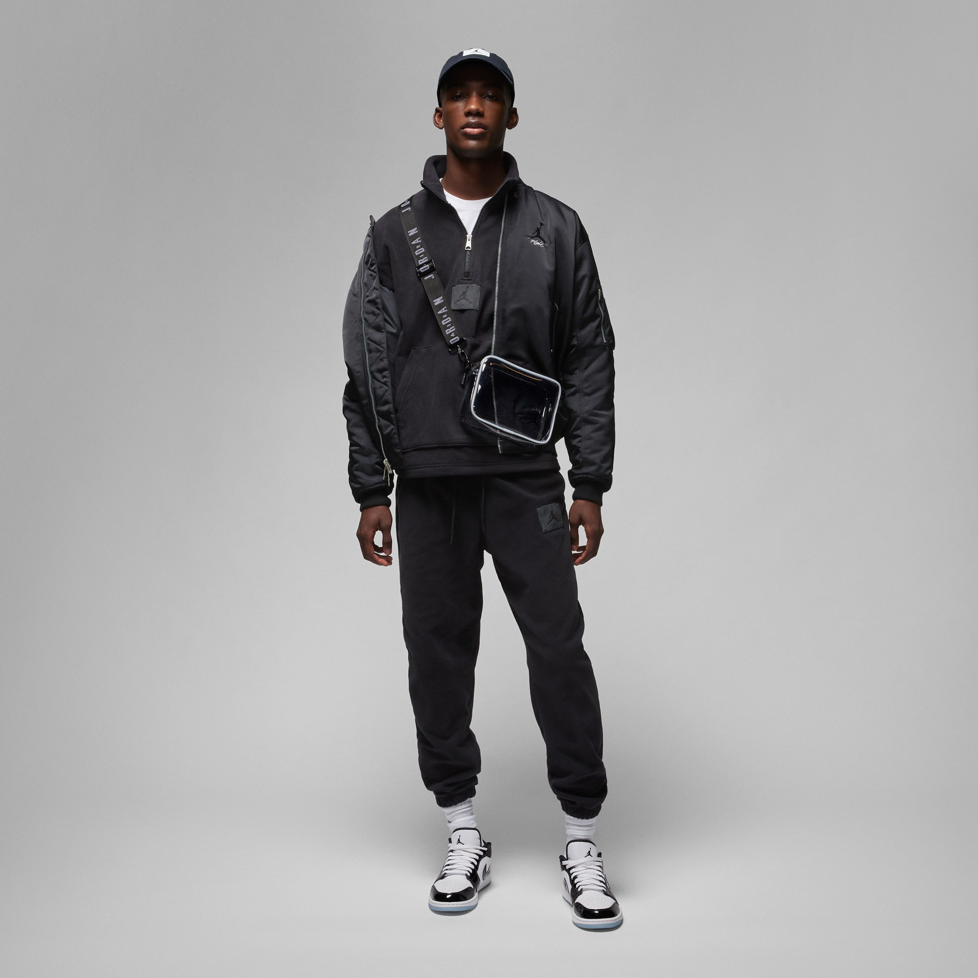 Jordan Essentials Stmt Flc Wntr Hz Erkek Siyah Sweatshirt