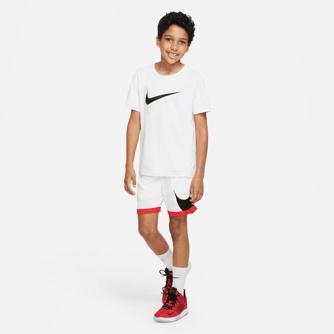  Nike Dri-FIT Çocuk Beyaz Şort