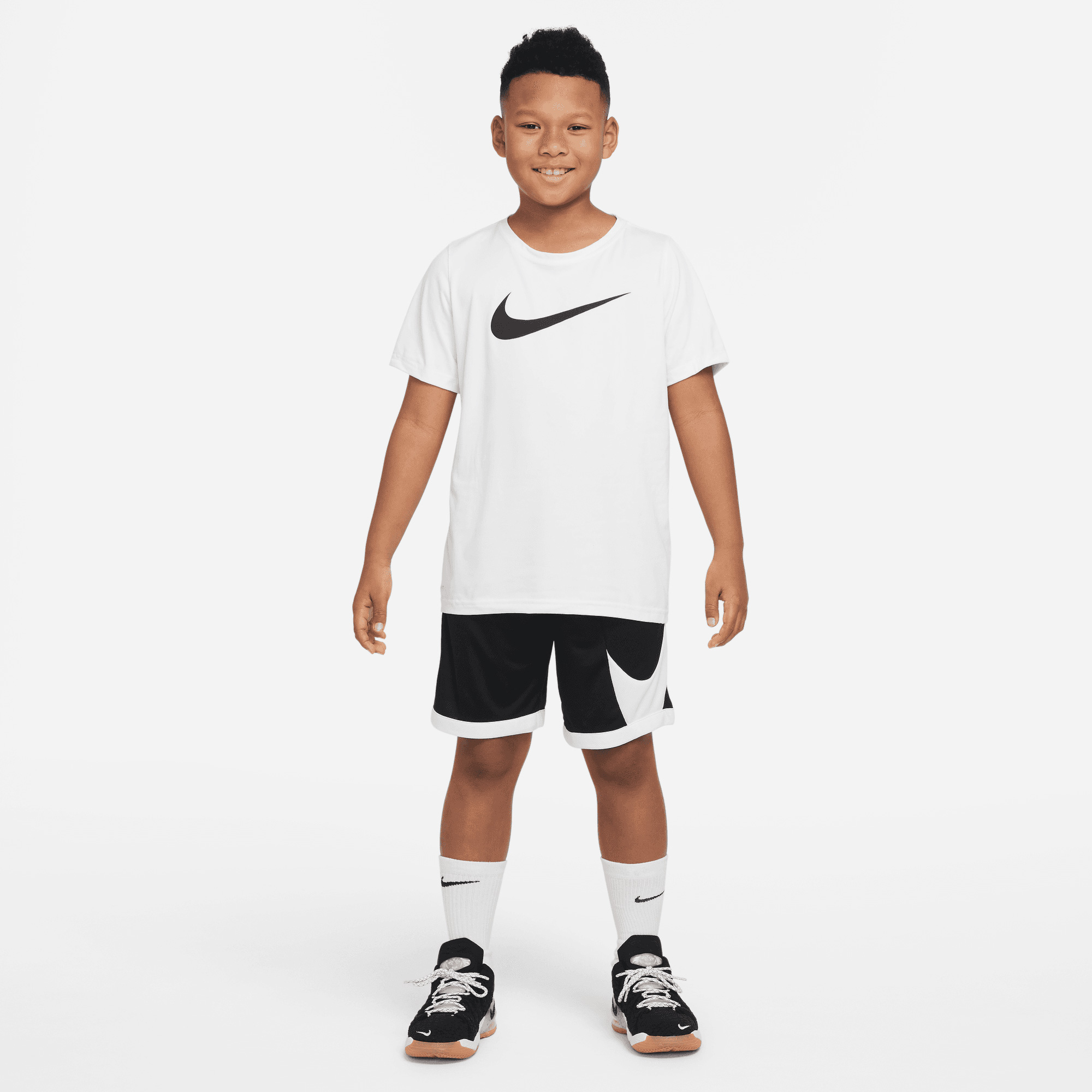 Nike Dri-FIT Çocuk Siyah Şort