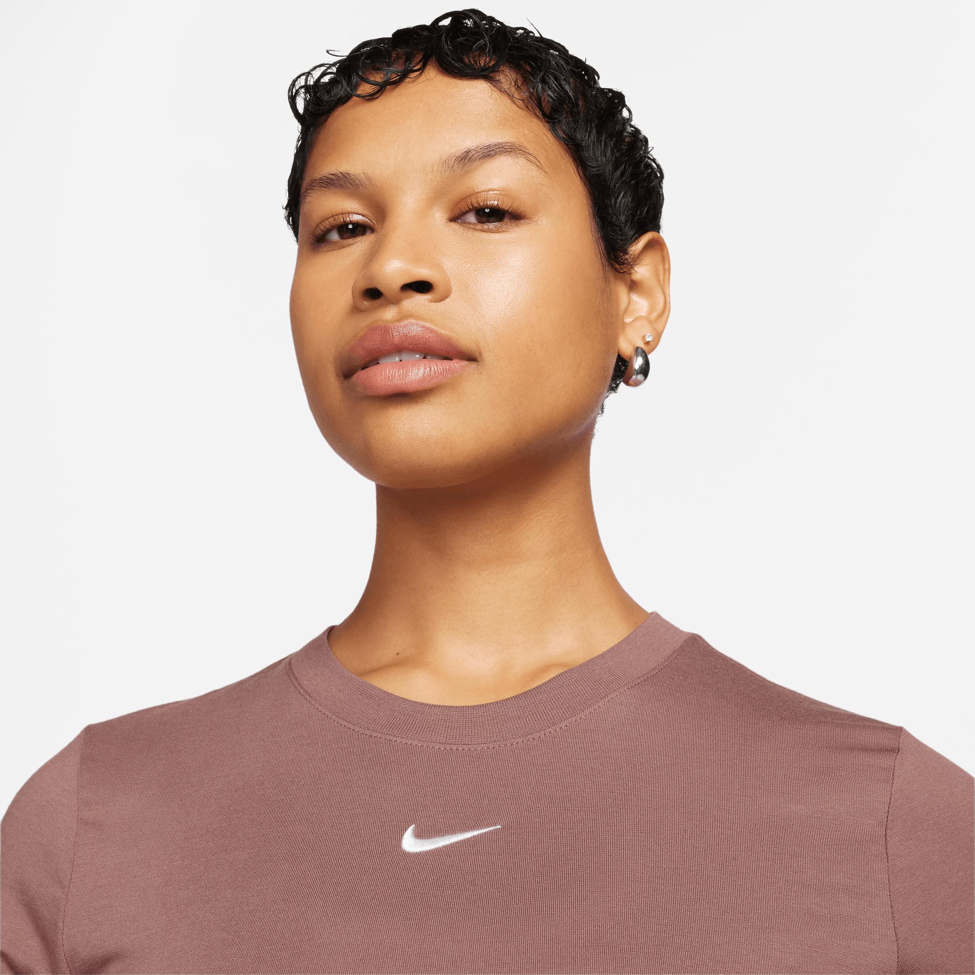  Nike Sportswear Essential Kadın Kahverengi Crop T-Shirt