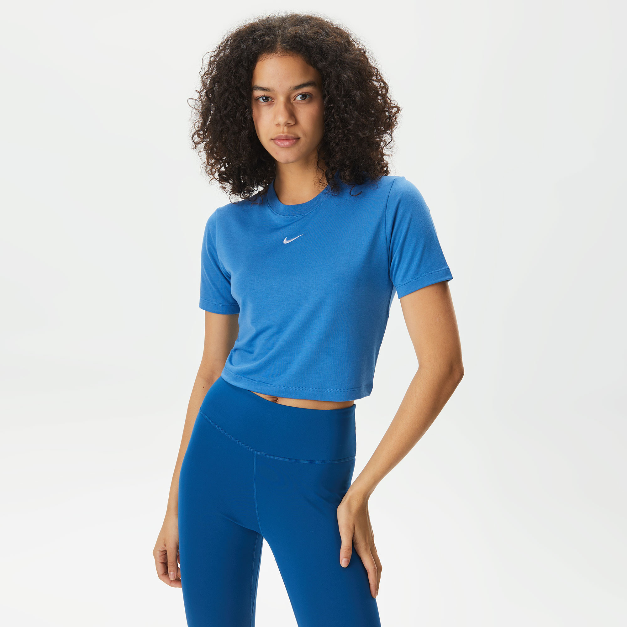 Nike Sportswear Essential Kadın Mavi Crop T-Shirt