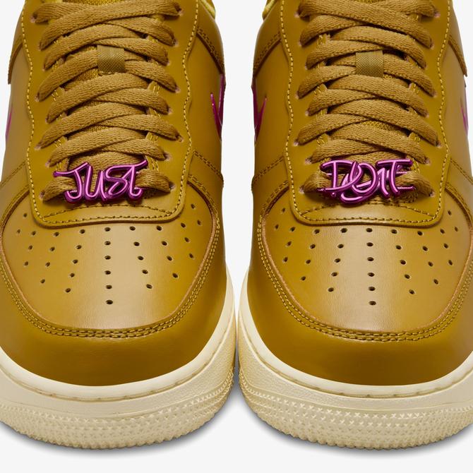  Nike Air Force 1 07 Sportswear Kadın Sarı/Altın Spor Ayakkabı