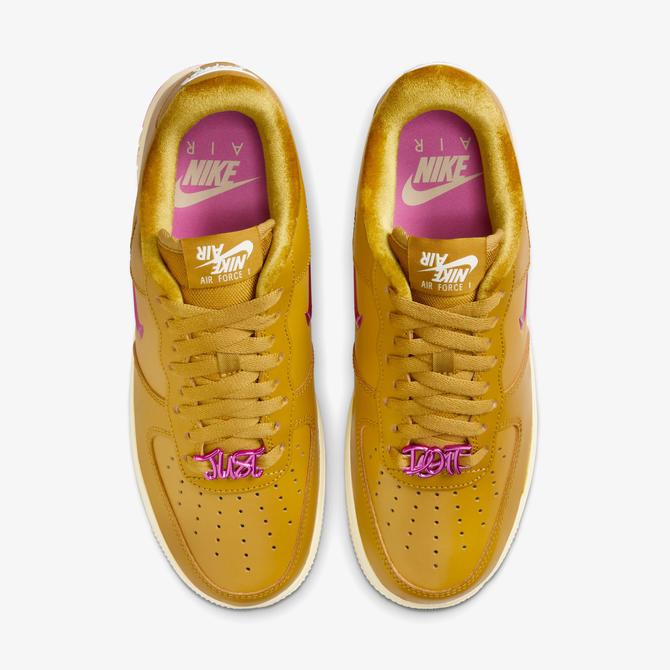  Nike Air Force 1 07 Sportswear Kadın Sarı/Altın Spor Ayakkabı