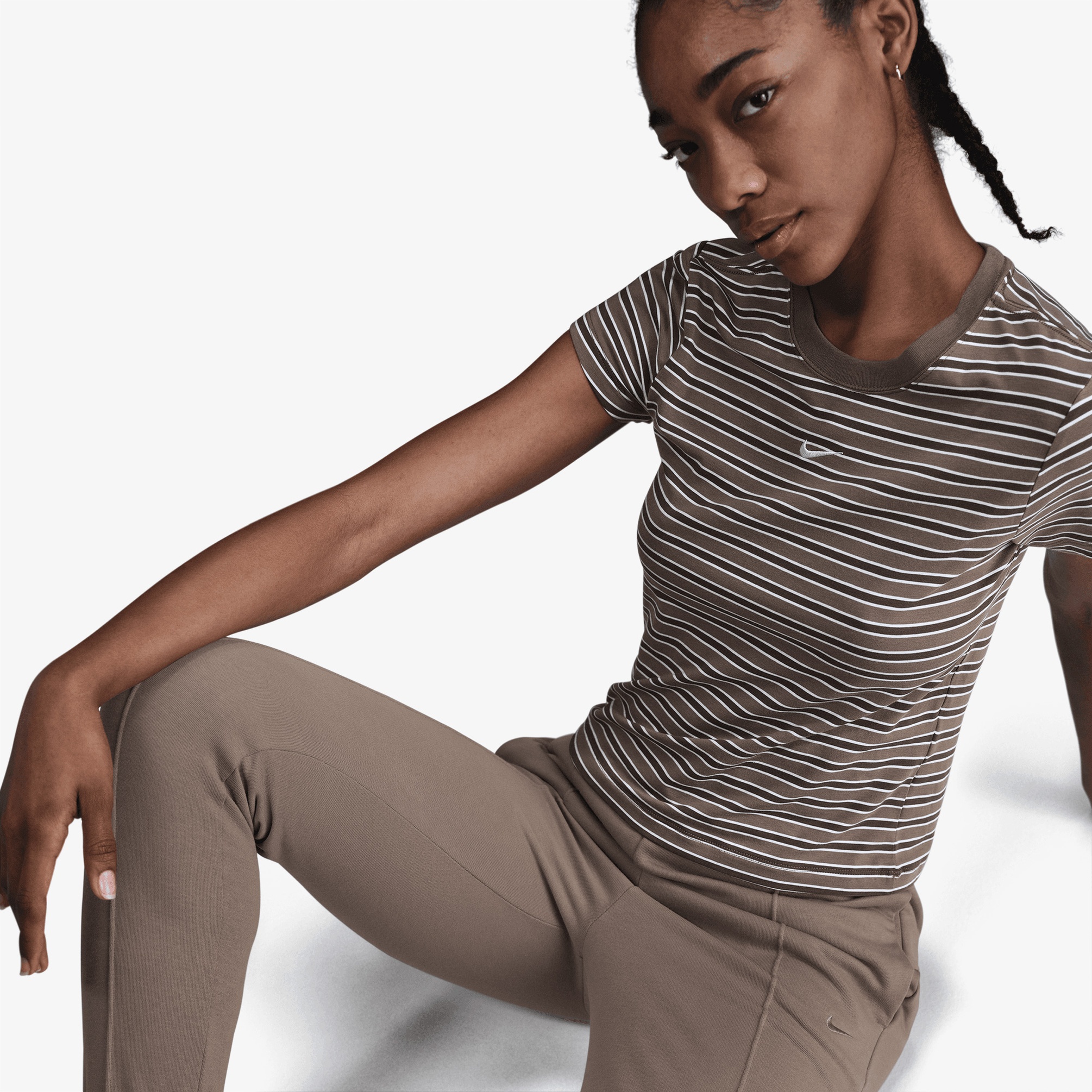  Nike Sportswear Chill Knit Kadın Kahverengi Eşofman Altı